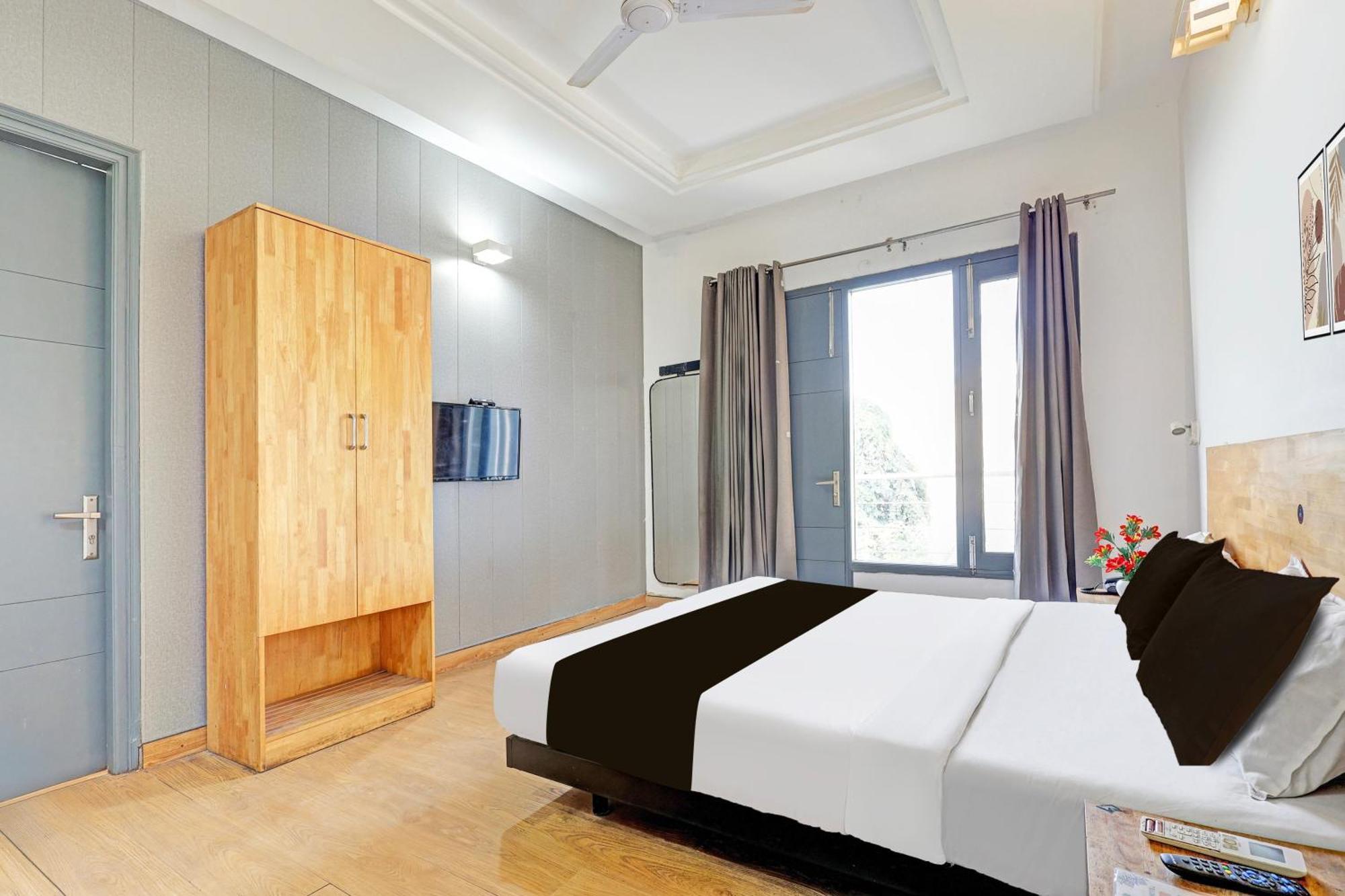 Townhouse Sector 49 Sohna Road Hotell Gurgaon Exteriör bild