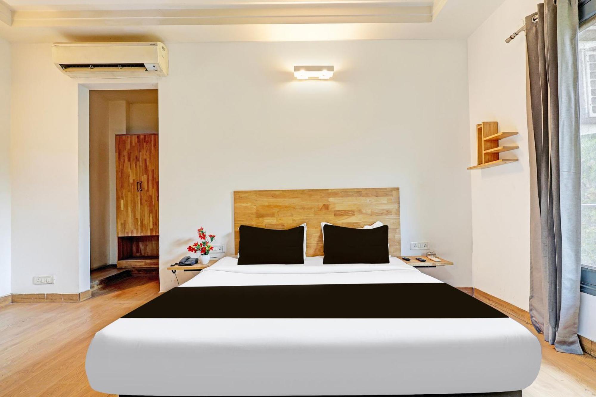 Townhouse Sector 49 Sohna Road Hotell Gurgaon Exteriör bild