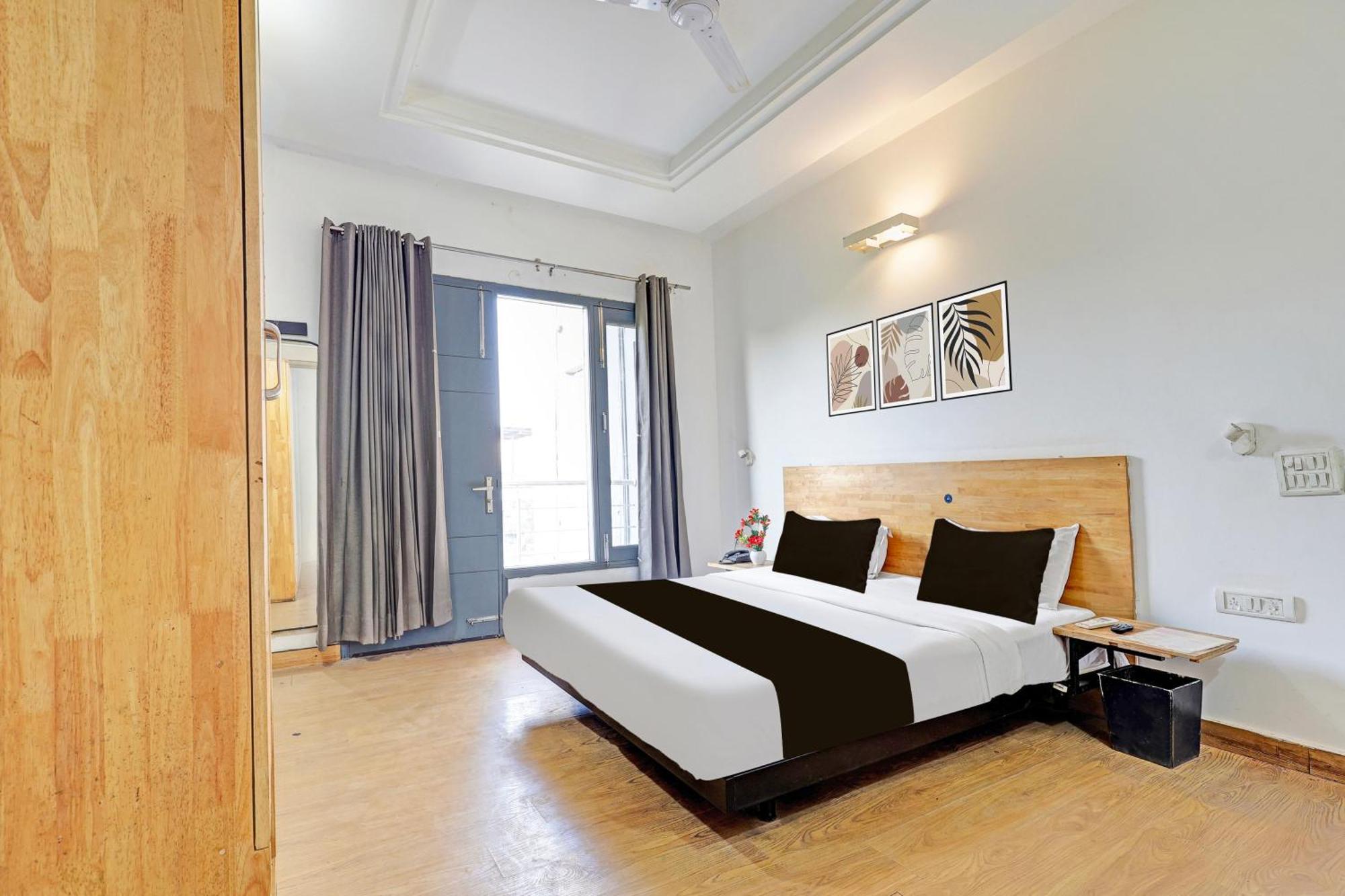 Townhouse Sector 49 Sohna Road Hotell Gurgaon Exteriör bild
